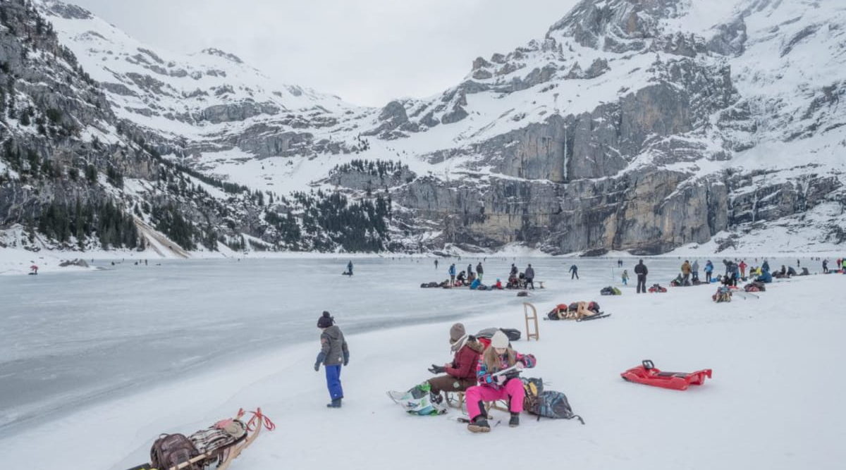 Familienausflug am gefrorenen Oeschinensee